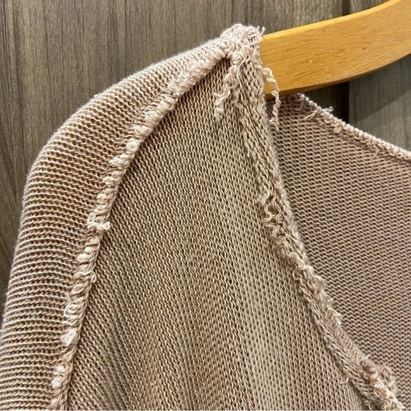 We The Free People Small Sweater Loose Knit V Neck Exposed Seams - Picture 3 of 11